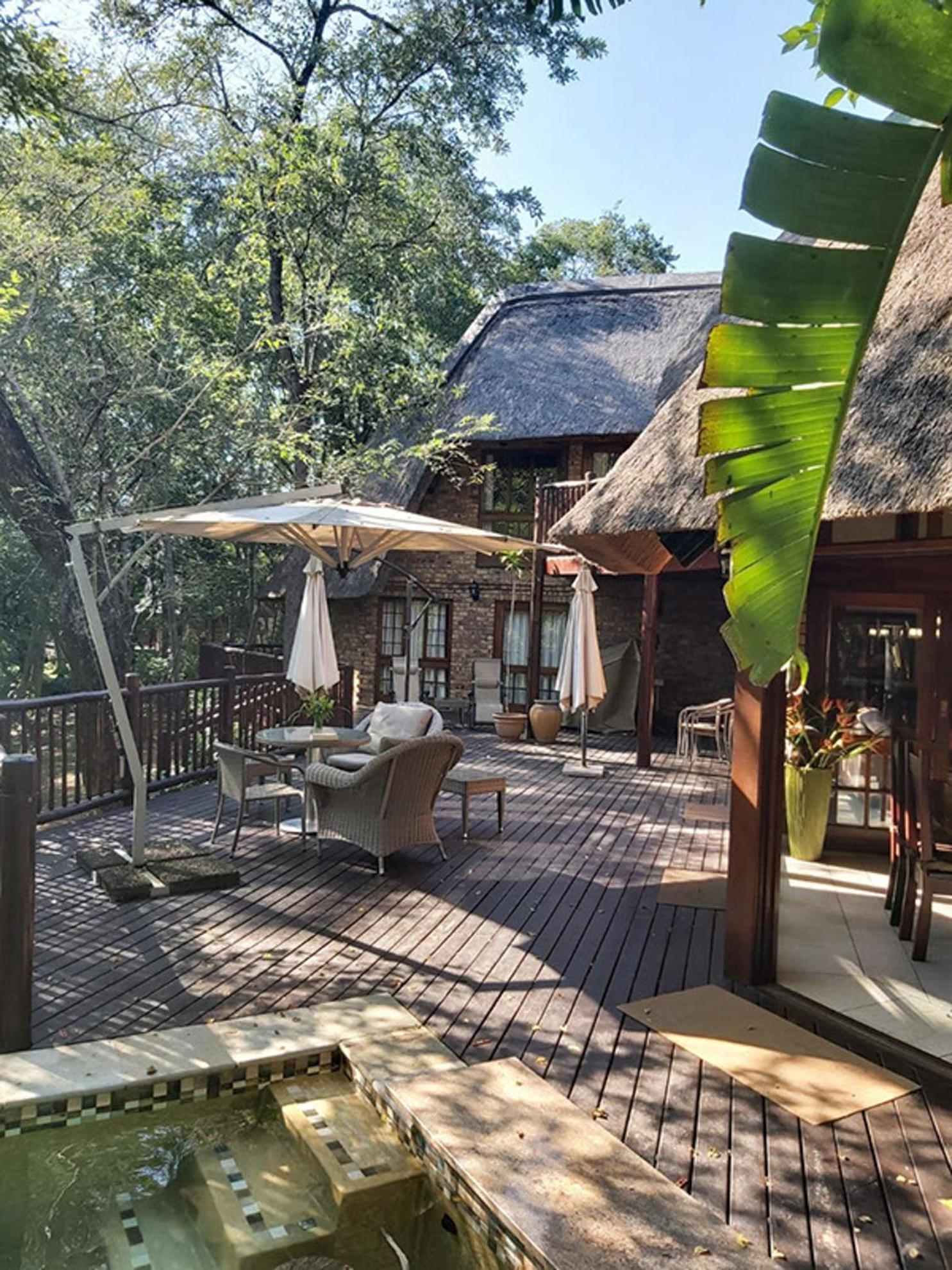Dreamy 3 Bedroom Villa On The Edge Of The Sabie River In Kruger Park Lodge Хейзивью Экстерьер фото
